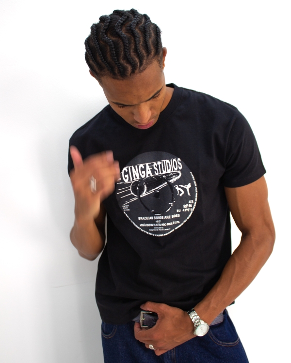 BRAZILIAN SOUNDS ARE BOSS T-SHIRT BLACK - Imagem 3